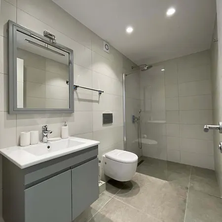 Dejablue, Block F2, Unit 7 Apartment Kalogrea