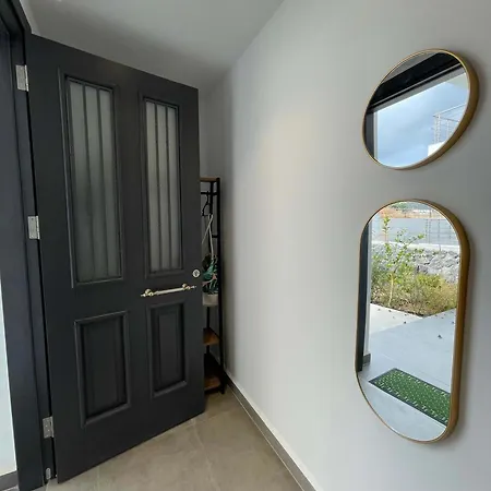 Dejablue, Block F2, Unit 7 Apartment *